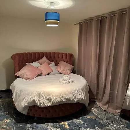 Golden Blue - Jacuzzi