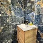Golden Blue - Jacuzzi Hotel *