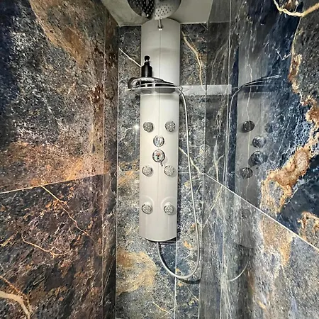 Golden Blue - Jacuzzi ホテル ルーアン